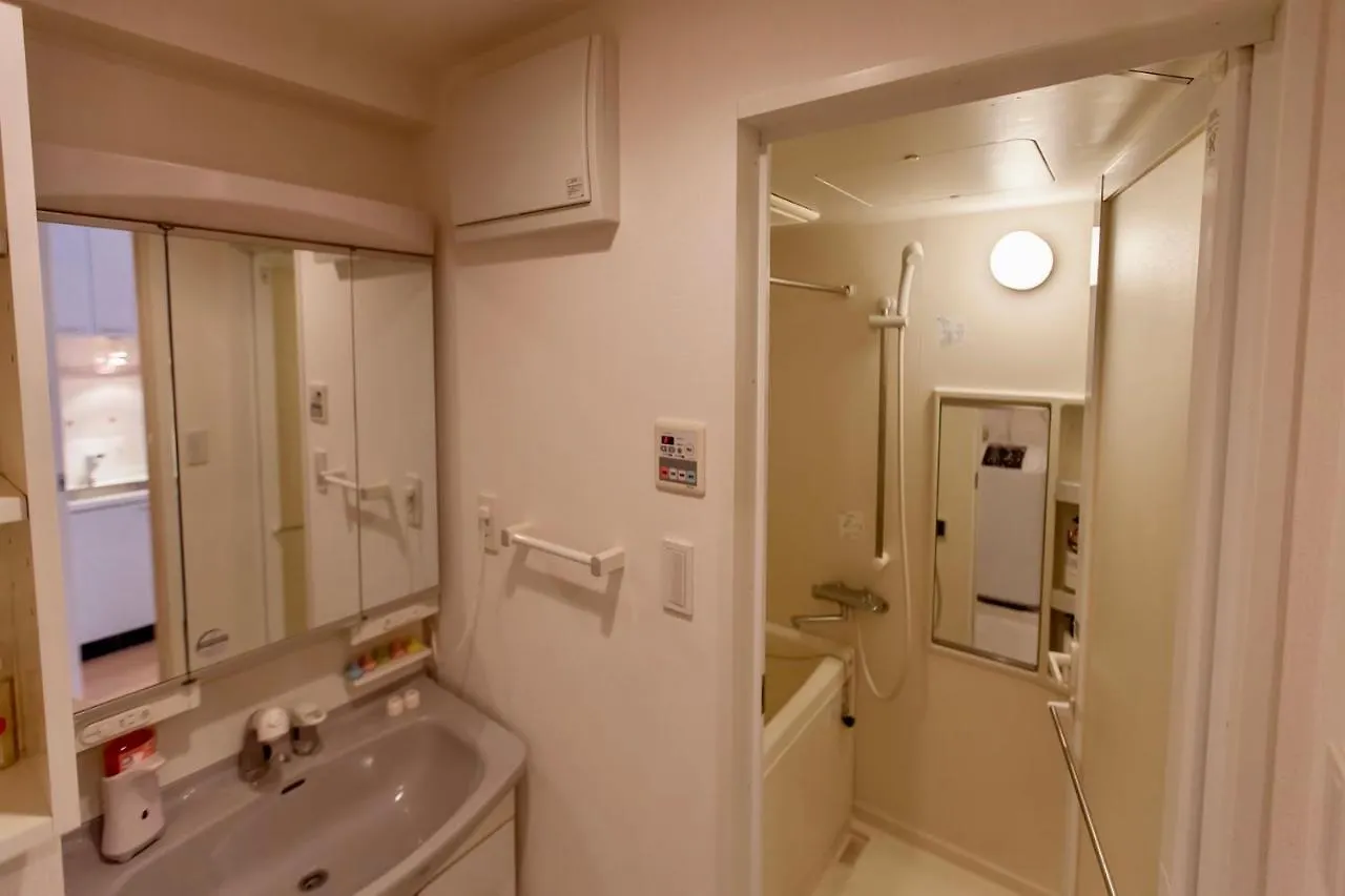 Shinjuku Serenity Studio-Q01C Tokyo Apartment